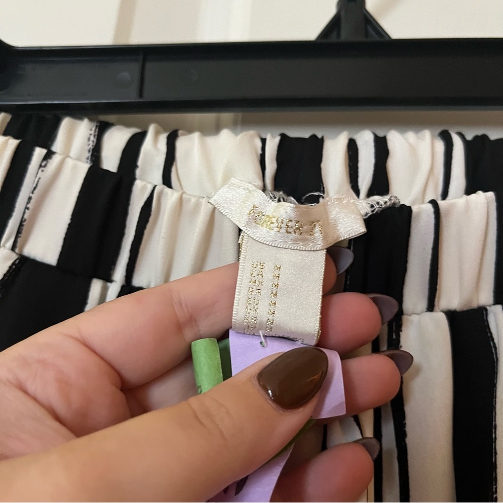 Striped pants - Picture 2 of 2